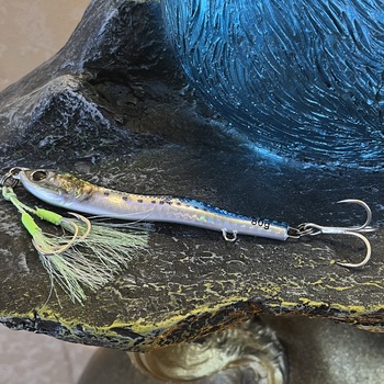 S-Type Metal Jig Bionic Lure Snake-Shaped Iron Plate Three Hooks Laser Carved Glow-in-the-Dark Artificial Bait for Spanish – Metal Jig – view 1